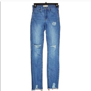 Madewell 9" High Rise Skinny Distressed Medium Wash Denim Raw Hem Jeans Size 23